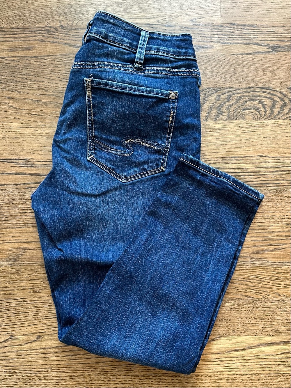 Silver Jeans Women's Suki Skinny Crop in Blue Denim